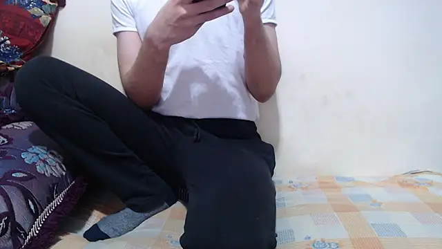 Alexdelarge323 online show from May 6, 3:50 pm