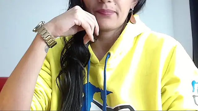 Lucynaugthyy online show from February 17, 2:04 pm
