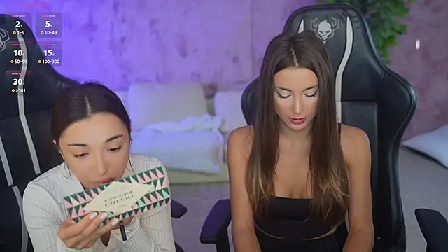 Jasmine Flow online show from October 13, 6:57 am