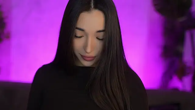 Jasmine Flow online show from December 18, 8:53 am