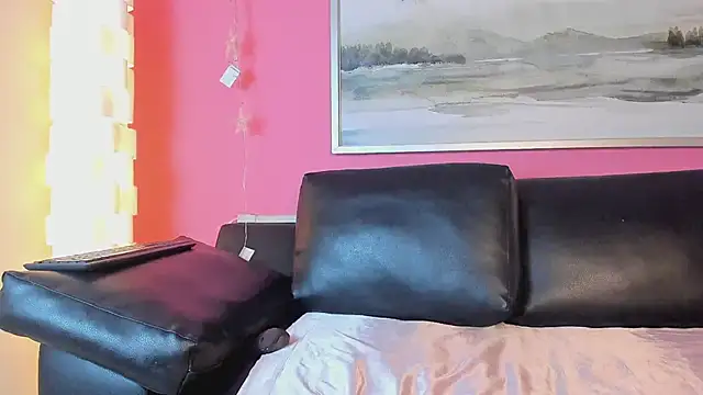 Tiffanysurez  online show from January 14, 1:17 pm