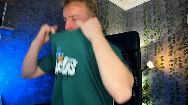 AlexxSweet online show from October 3, 9:17 am