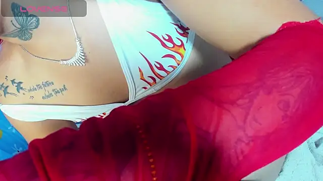 Snapshot of SEXY_DANNA17 chatting on January 21, 9:46 pm SEXY DANNA17 online show from January 21, 9:46 pm