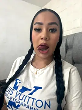 Luisa Fernandaa online show from October 24, 12:08 am