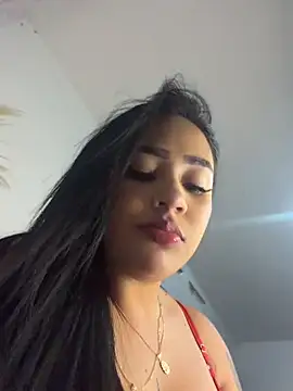 Luisa Fernandaa online show from June 11, 3:04 am