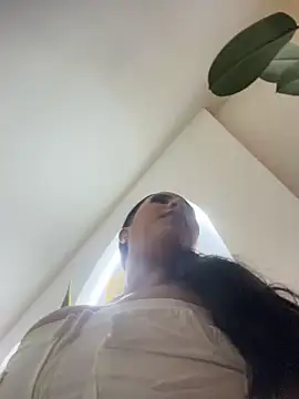 Luisa Fernandaa online show from June 18, 12:33 am