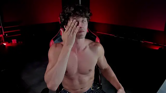 dirty-boss online show from June 21, 6:21 pm