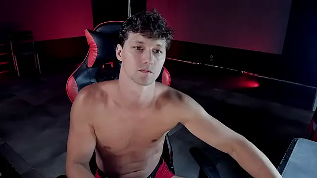 dirty-boss online show from August 5, 4:10 pm