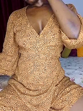 NicRaisaa online show from November 10, 5:50 am