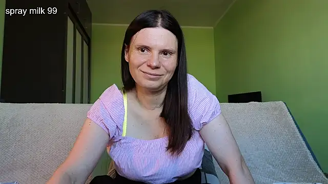 Liisa  online show from June 25, 6:51 am