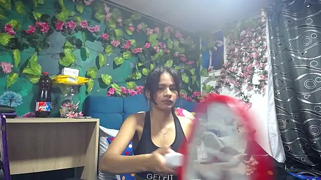 Samara Beltran online show from December 5, 5:15 am