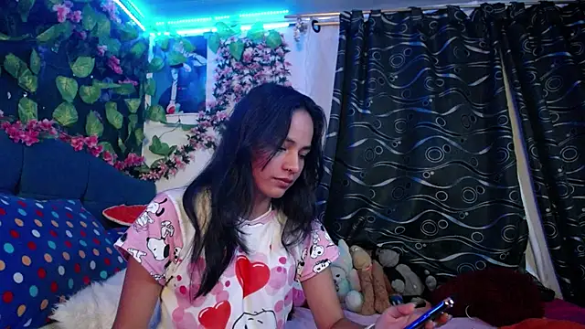 Samara Beltran online show from December 6, 4:25 am