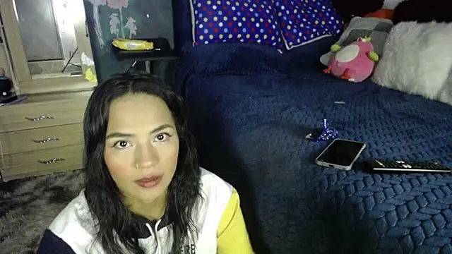 Samara Beltran online show from December 17, 2:55 am
