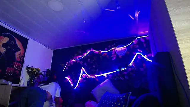 Samara Beltran online show from December 24, 5:27 am