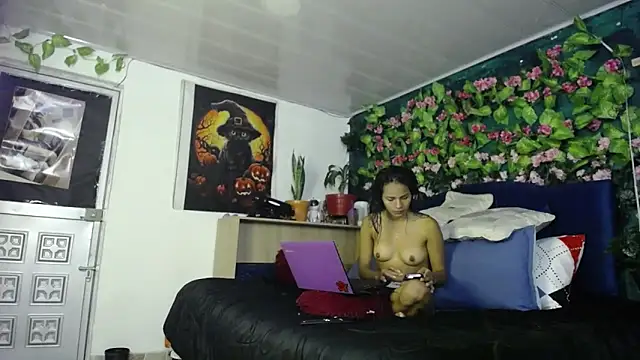 Samara Beltran online show from January 24, 1:24 am