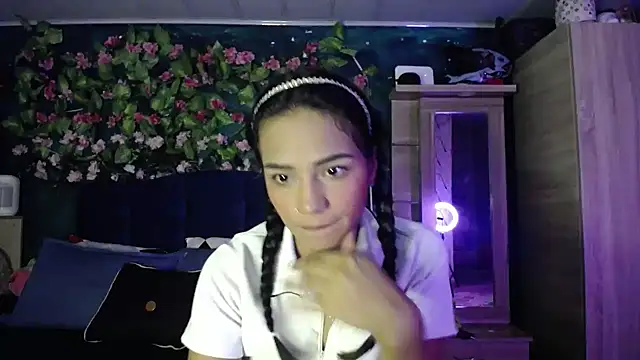 Samara Beltran online show from January 27, 2:42 am