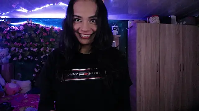 Samara Beltran online show from February 22, 6:39 am