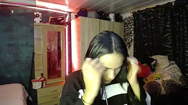 Samara Beltran online show from March 2, 5:12 am