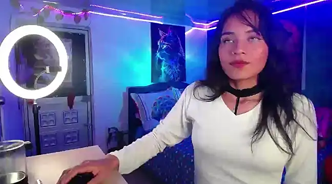 Samara Beltran online show from March 19, 6:03 am