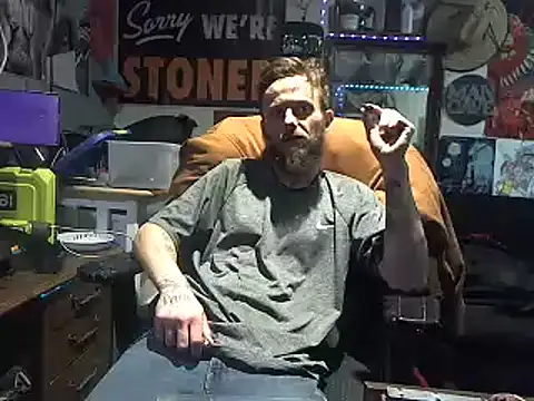CloudDadddyyy420 online show from February 9, 10:00 pm