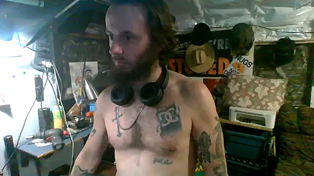 CloudDadddyyy420 online show from January 10, 3:30 am