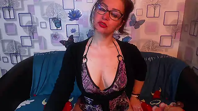 Snapshot of milfsexy chatting on May 31, 9:05 am milfsexy online show from May 31, 9:05 am