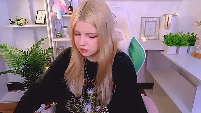 Grace and  Jacob online show from February 27, 4:10 pm