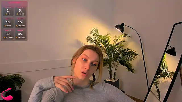 Jess Anders  online show from December 20, 7:04 am