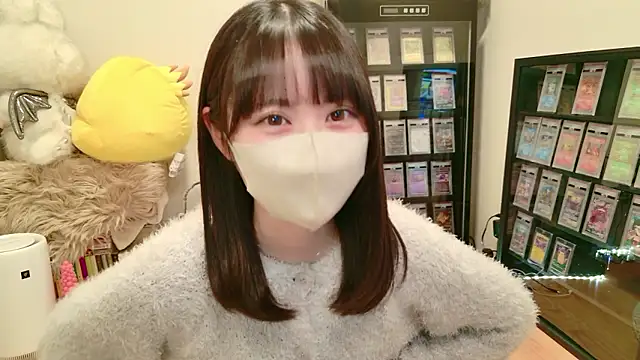 Snapshot of HIKARI_x0 chatting on April 7, 2:28 pm HIKARI x0 online show from April 7, 2:28 pm