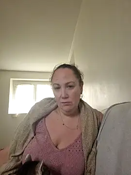 Wisie Cutie online show from December 14, 1:49 pm