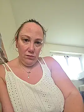 Snapshot of Wisie_Cutie chatting on March 17, 10:18 am Wisie Cutie online show from March 17, 10:18 am