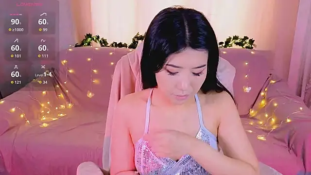 Snapshot of Wendy__Hills chatting on April 6, 5:52 am Wendy Hills online show from April 6, 5:52 am