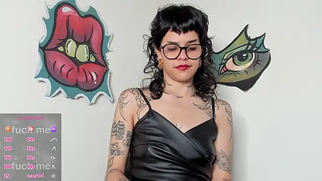 Snapshot of trinitty chatting on March 4, 12:11 pm trinitty online show from March 4, 12:11 pm