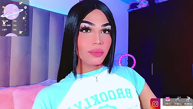 AiishaRose online show from December 29, 1:06 pm