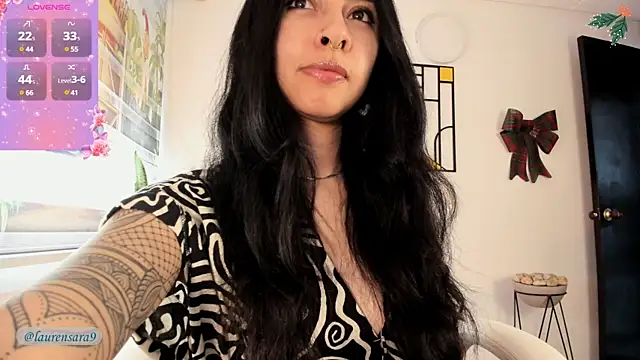 sara-lauren online show from December 19, 8:34 pm