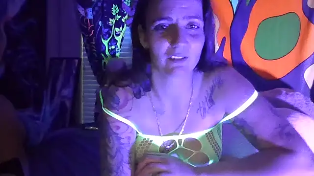 Emma-Rae online show from February 19, 12:00 pm