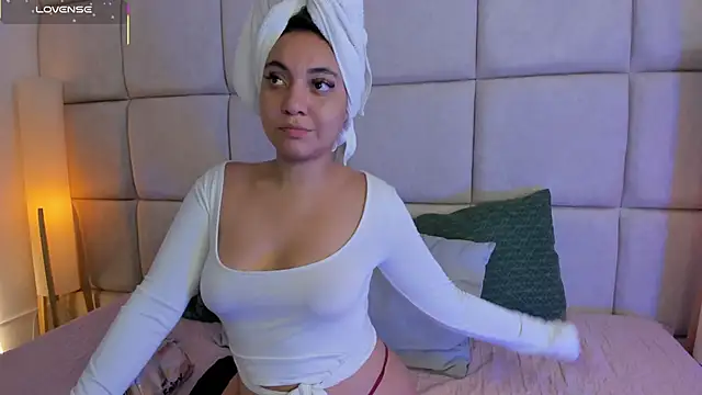 Sooffii 1 online show from December 16, 2:16 am