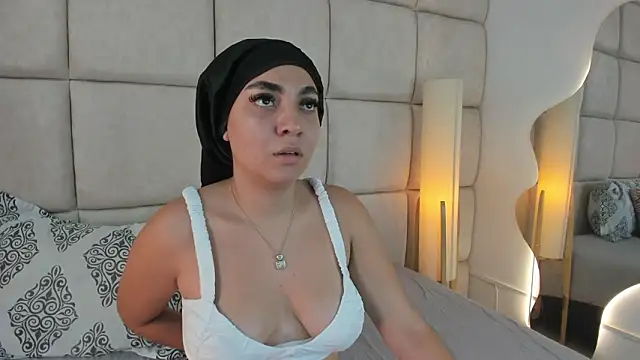 Sooffii 1 online show from February 3, 2:10 am