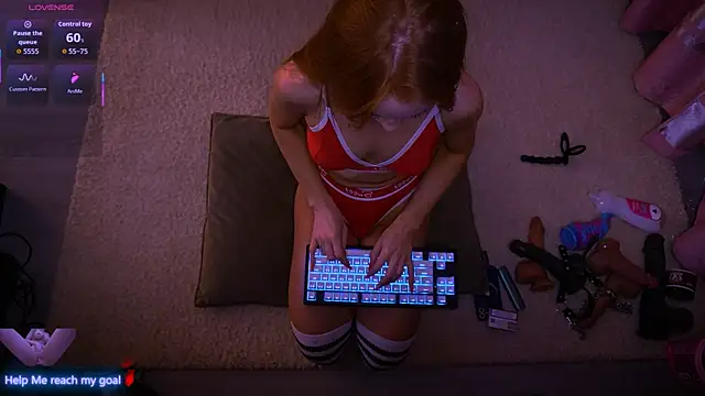 Redhead Shark new online show from June 20, 8:33 pm