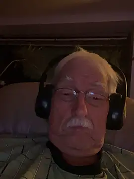 Steffibi1954 online show from November 3, 6:20 pm