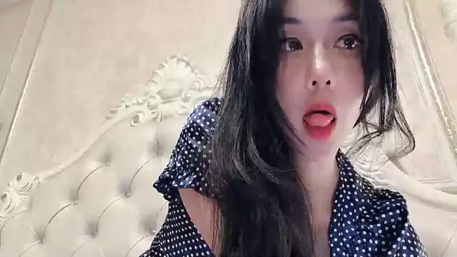 Jeanie Tiya online show from February 3, 2:34 pm