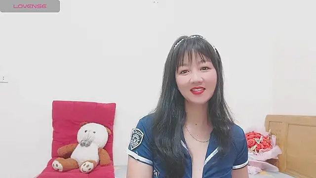 Holygirlsweet777 online show from January 23, 1:08 am