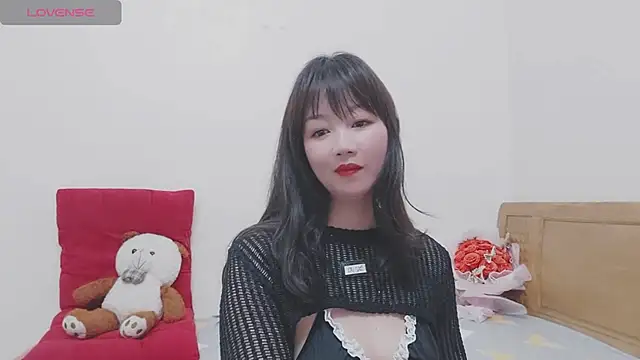 Holygirlsweet777 online show from February 15, 1:31 am