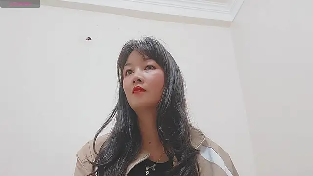 Holygirlsweet777 online show from March 6, 4:52 am