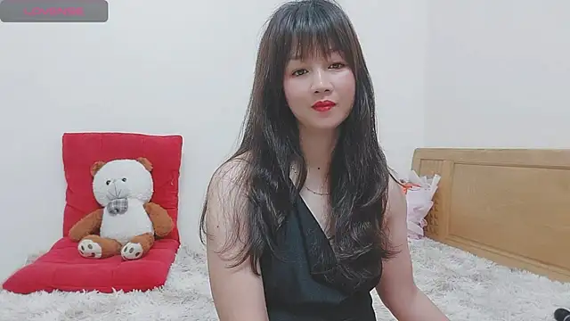 Holygirlsweet777 online show from March 17, 1:24 am