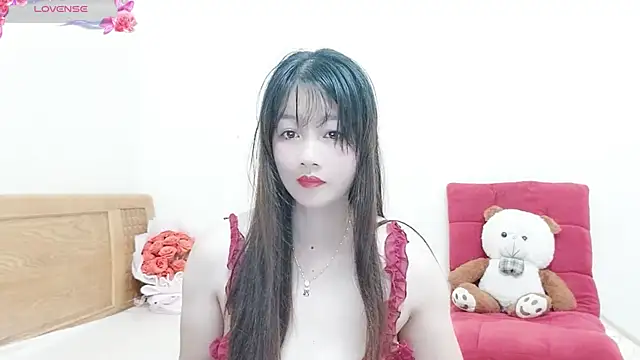 Holygirlsweet777 online show from September 11, 1:06 am