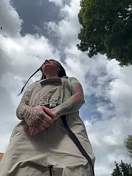 i am nina  online show from October 27, 7:51 pm