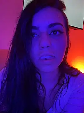 i am nina  online show from December 17, 12:38 am