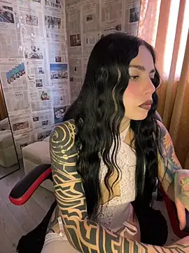 i am nina  online show from July 14, 9:42 pm