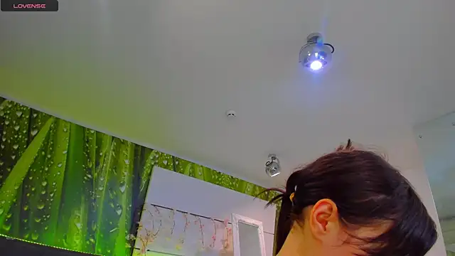 VeraWatts online show from July 7, 3:09 am